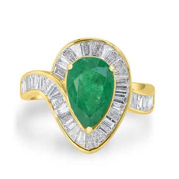 1.93ct Emerald Ring with 1.7tct Diamonds set in 14K Yellow Gold