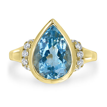 3.24ct Aquamarine Ring with 0.23tct Diamonds set in 14K Yellow Gold