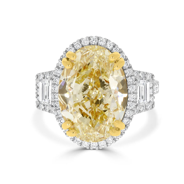 9.01ct Yellow Diamond Ring With 1.35ct Diamonds Set In 18K Two Tone