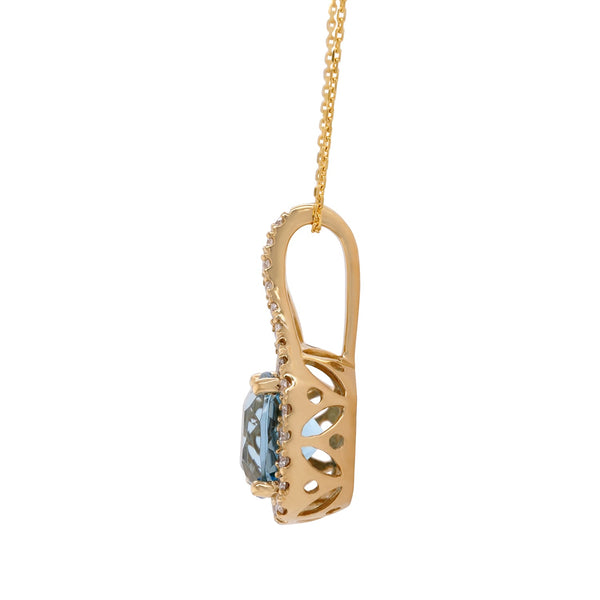 1.67ct Aquamarine pendant with 0.23tct diamonds set in 14K yellow gold