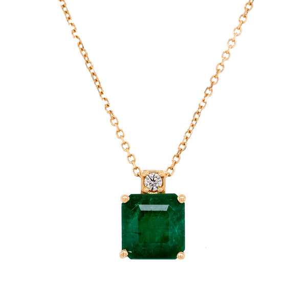 3.15ct Emerald pendant with 0.05tct diamonds set in 14K yellow gold