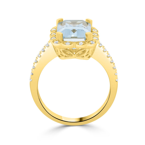 3.42ct Aquamarine Rings with 0.29tct Diamond set in 14K Yellow Gold