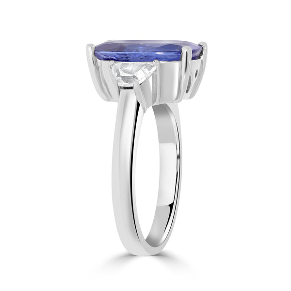 5.9 Tanzanite Rings with 0.71tct Diamond set in 18K White Gold