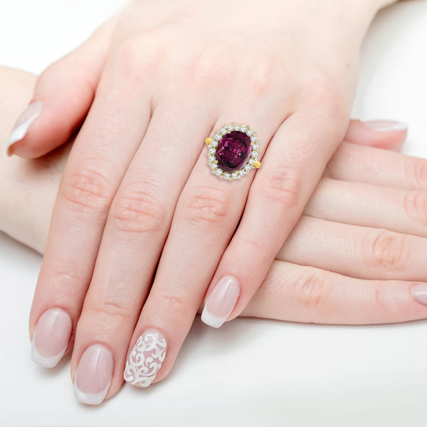 18.44ct Grape Garnet Ring With 2.46ct Diamonds Set In 14K Yellow Gold