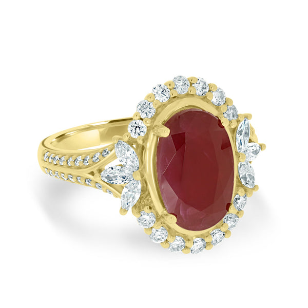4.43Ct Ruby Ring With 0.72Tct Diamonds Set In 14K Yellow Gold