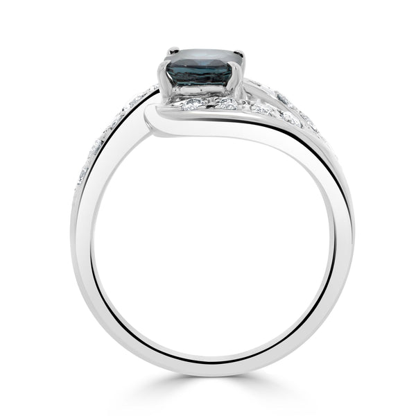 1.07ct Alexandrite Rings With 0.30tct Diamonds Set In Platinum 900 Platinum