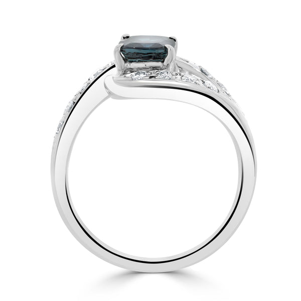 1.07ct Alexandrite Rings With 0.30tct Diamonds Set In Platinum 900 Platinum