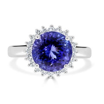5.18ct Tanzanite Ring With 0.36tct Diamonds Set In 18kt White Gold