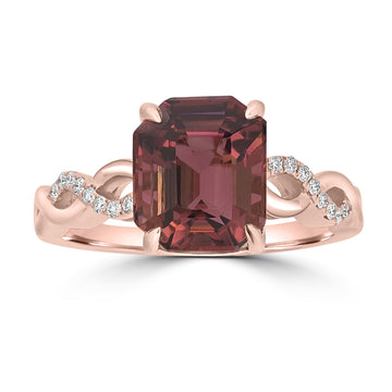3.89ct  Tourmaline Rings with 0.09tct Diamond set in 18K Yellow Gold