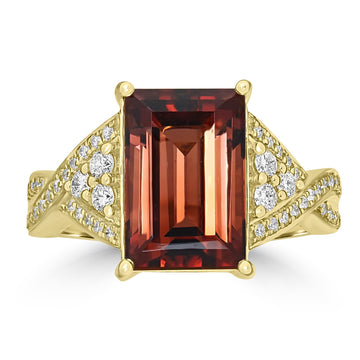 4.94ct Tourmaline Rings with 0.32tct Diamond set in 18K Yellow Gold