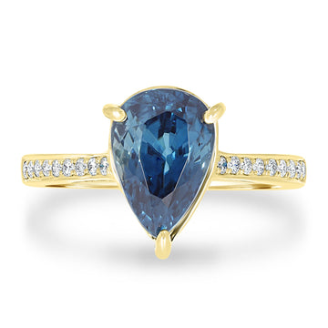 4.81ct Blue Zircon Ring with 0.14tct Diamonds set in 14K Yellow Gold
