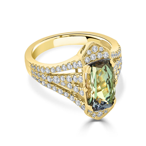 3.34Ct Green Tanzanite Ring With 0.87Tct Diamonds Set In 14Kt Yellow Gold