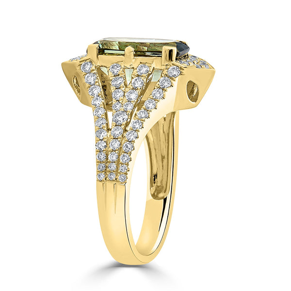 3.34Ct Green Tanzanite Ring With 0.87Tct Diamonds Set In 14Kt Yellow Gold