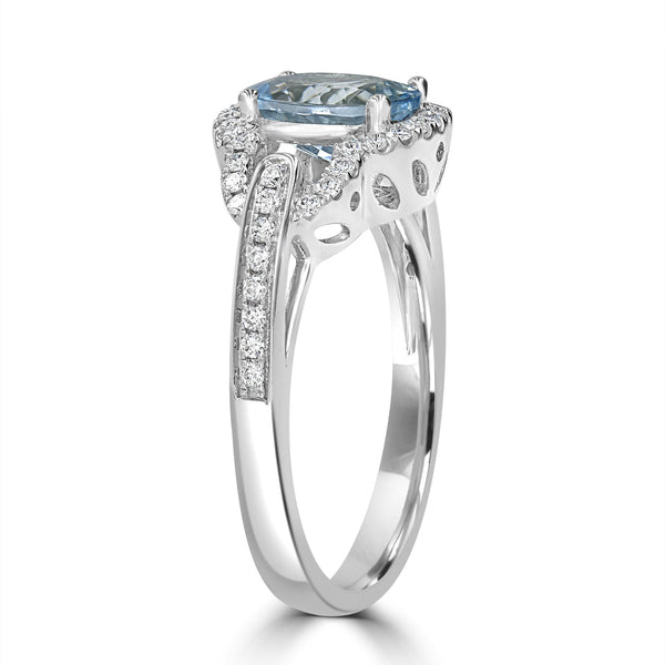 1.06ct Aquamarine Ring with 0.27tct Diamonds set in 14K White Gold