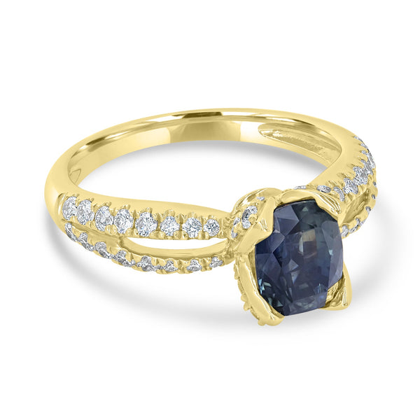 1.99ct Sapphire Ring with 0.66tct Diamonds set in 14K Yellow Gold
