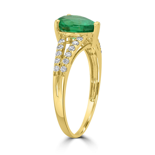1.43ct Emerald Ring with 0.22tct Diamonds set in 18K Yellow Gold