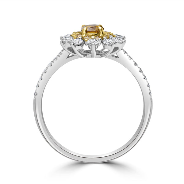 0.26ct  Orange Diamond Rings with 0.68tct Diamond set in 14K White Gold
