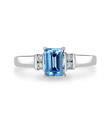 0.83ct Aquamarine Ring with 0.09tct Diamonds set in 14K White Gold