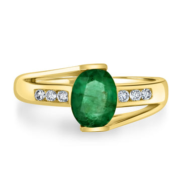 1.02ct Emerald Ring with 0.13tct Diamonds set in 14K Yellow Gold