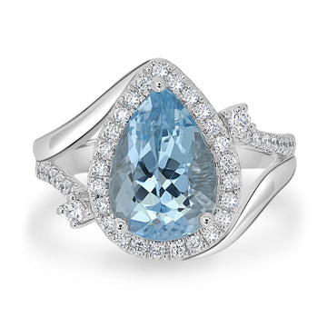 3.29ct  Aquamarine Rings with 0.4tct Diamond set in 14K White Gold