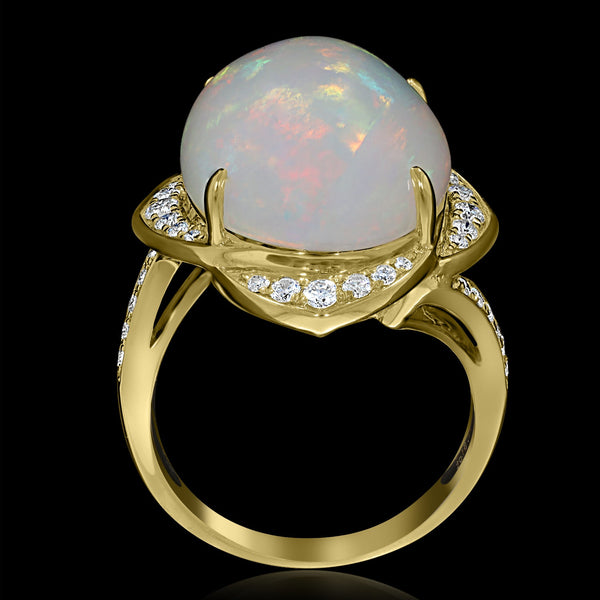 11.51ct Opal Ring with 0.46tct Diamonds set in 14K Yellow Gold