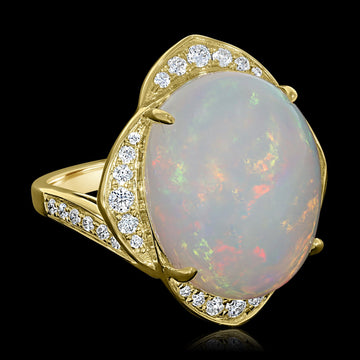 11.51ct Opal Ring with 0.46tct Diamonds set in 14K Yellow Gold