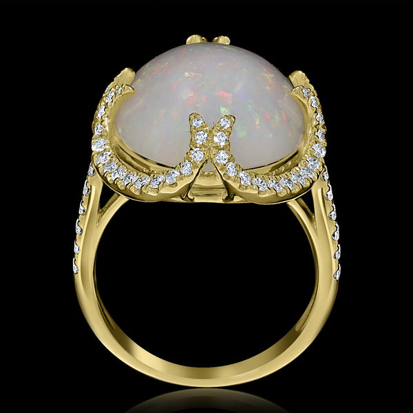 9.82ct Opal Ring with 0.68tct Diamonds set in 14K Yellow Gold