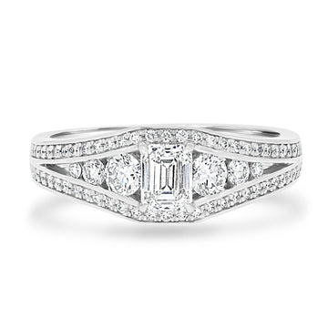 0.5tct Diamond Ring with 0.53tct Diamonds set in 950 Platinum