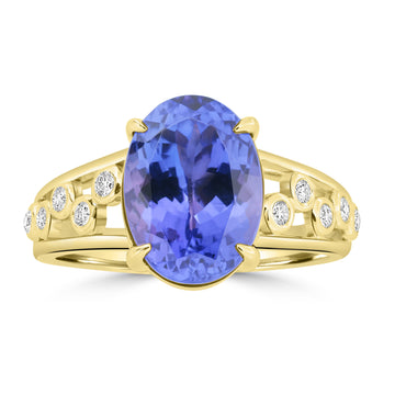 4.4ct Tanzanite Rings with 0.15tct Diamond set in 18K Yellow Gold