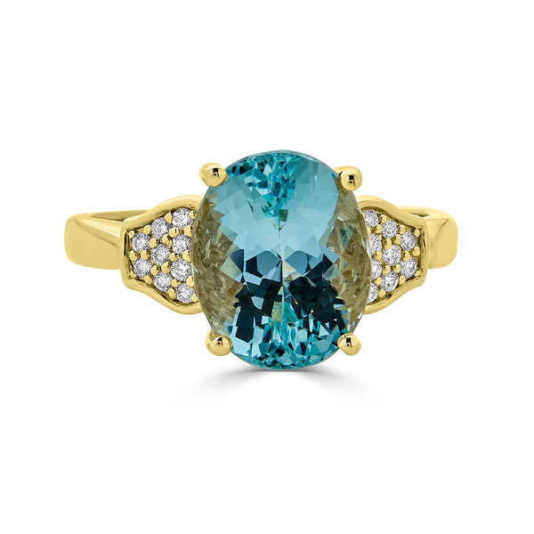 3.81ct Aquamarine ring with 0.10tct diamonds set in 14K yellow gold