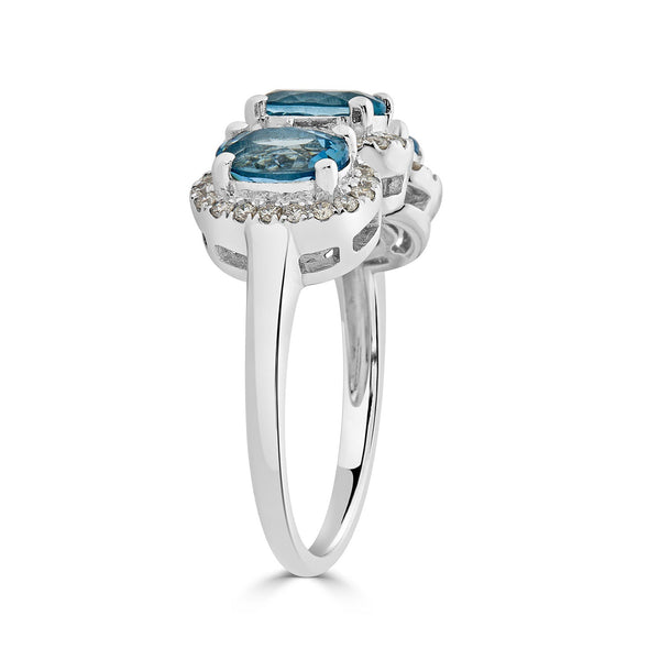 2.68ct Aquamarine ring with 0.32tct diamonds set in 14K white gold