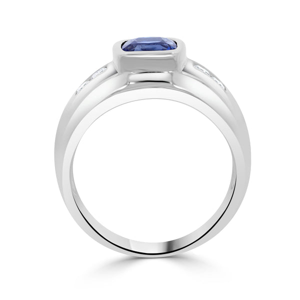 2.01ct Sapphire Ring with 0.26tct Diamonds set in 14K White Gold