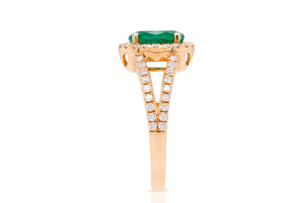1.58ct Emerald ring with 0.51tct diamonds set in 14K yellow gold