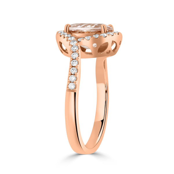 1.72ct Morganite Ring With 0.52tct Diamonds Set In 14kt Rose Gold