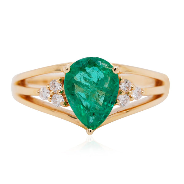 1.28Ct Emerald Ring With 0.12Tct Diamonds In 18K Yellow Gold
