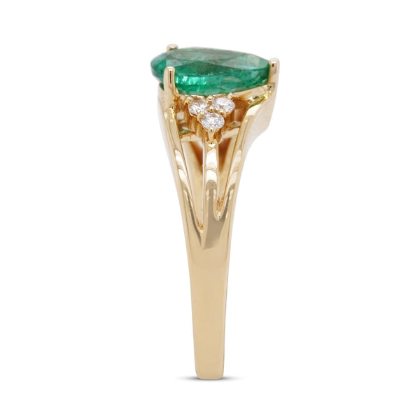 1.28Ct Emerald Ring With 0.12Tct Diamonds In 18K Yellow Gold