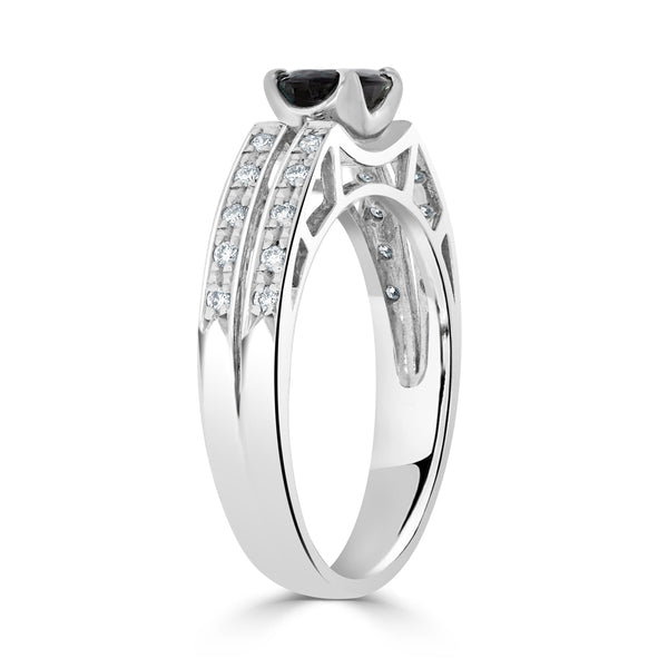 0.70ct Alexandrite Rings With 0.12tct Diamonds Set In Platinum 900 Platinum