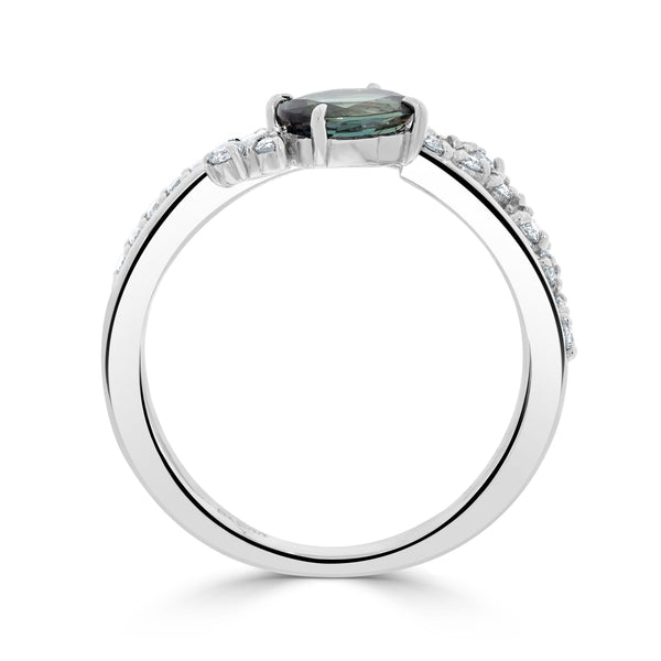 0.68ct Alexandrite Rings With 0.25tct Diamonds Set In Platinum 950 Platinum
