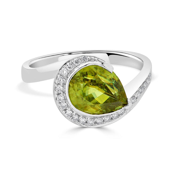 3.31ct Sphene ring with 0.15tct diamonds set in 14K white gold