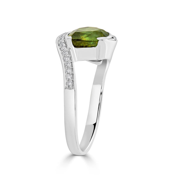 3.31ct Sphene ring with 0.15tct diamonds set in 14K white gold