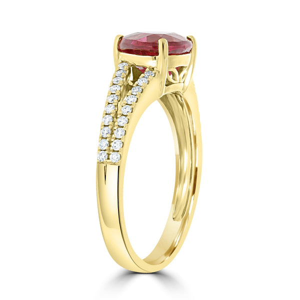 1.77ct Rubellite ring with 0.23tct diamonds set in 14kt yellow gold