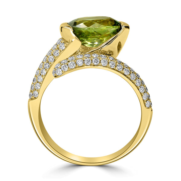 3.08ct Sphene Ring with 0.63tct Diamonds set in 14K Yellow Gold