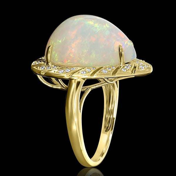 10.88ct Opal Ring with 0.17tct Diamonds set in 14K Yellow Gold